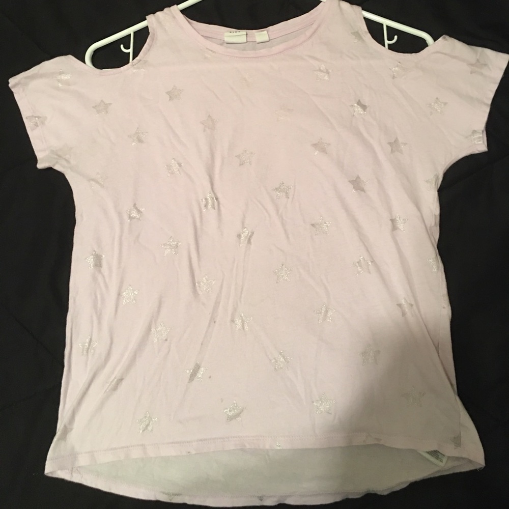 GAP kids light purple shoulder cut out shirt.